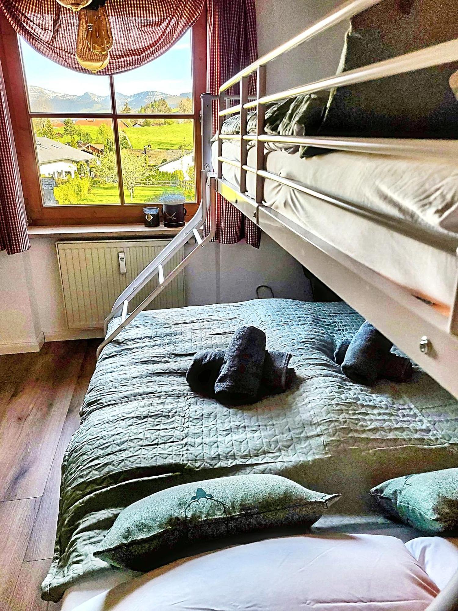 Lindners Hideaways - Bergnest Lodge - Bergblick Fewo 6 Pers Balkon Garten Hund Ski Unterkunft Luftkurort Oberreute Naehe Buchenegger Wasserfaelle Eistobel Bodensee Exteriör bild
