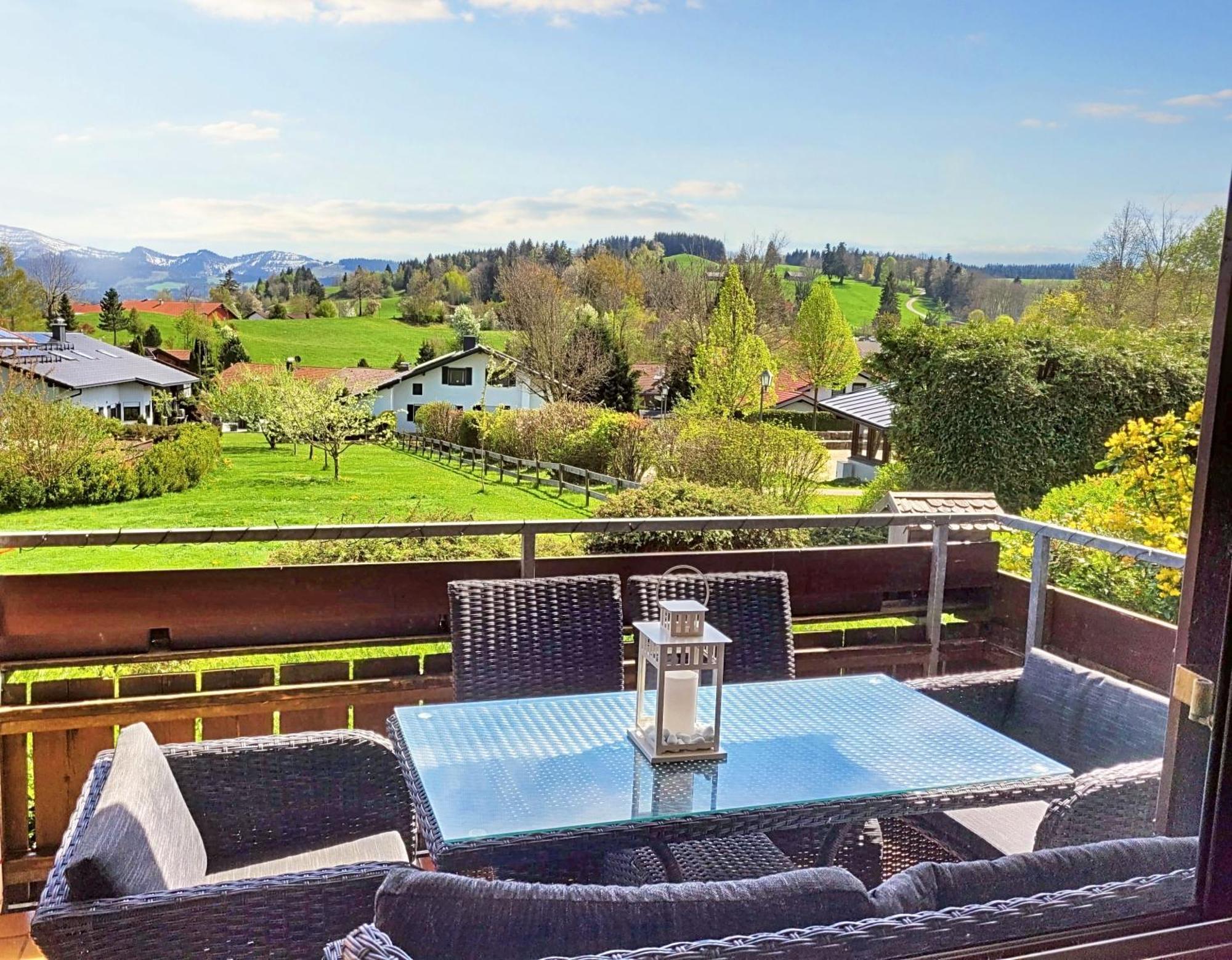 Lindners Hideaways - Bergnest Lodge - Bergblick Fewo 6 Pers Balkon Garten Hund Ski Unterkunft Luftkurort Oberreute Naehe Buchenegger Wasserfaelle Eistobel Bodensee Exteriör bild